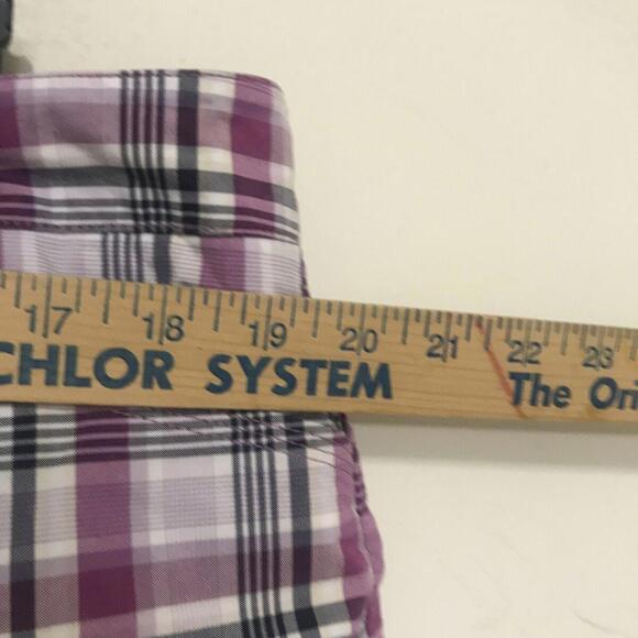 Dockers Shorts  Bermuda Women’s Size 16 multicolor Stripped - Picture 6 of 8